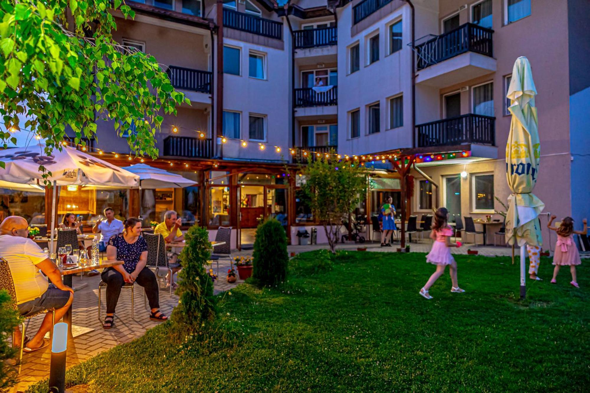 Thermal Hotel Seven Seasons Banya  Exterior photo