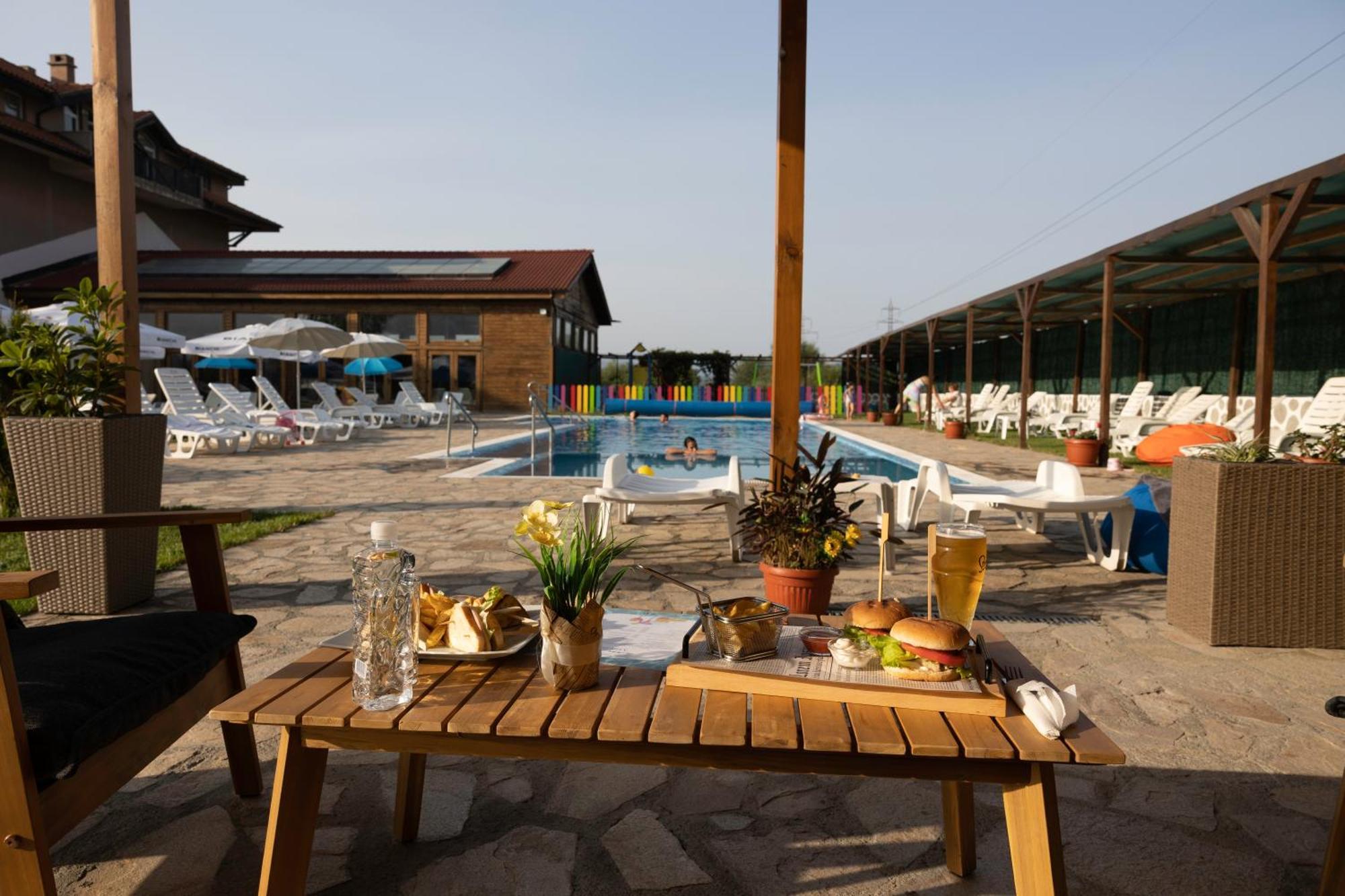 Thermal Hotel Seven Seasons Banya  Exterior photo